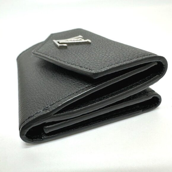 LOUIS VUITTON Portefeuille Lock Mini Wallet Unused (has initials Y.F.) - Picture 4 of 12